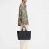 The Bateau long-sleeve shirt Long-sleeved and slanted pocket shirt