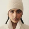The J beanie Fine-ribbed beanie