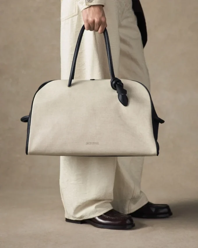 The large Turismo Large soft bowling bag
