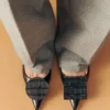 The low Duelo slingbacks Circle and square kitten heels