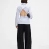The suit shirt Open-back suit shirt